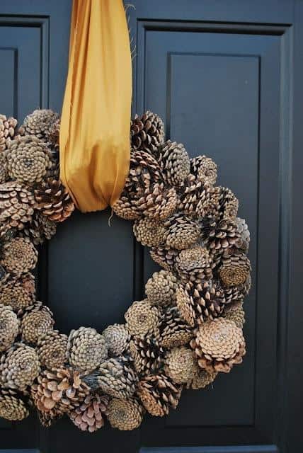 awesome-pinecone-decorations-for-christmas-26