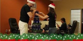 Χριστουγεννιάτικο δέντρο με μπουκάλια μπύρας - Beer Bottle Xmas Tree