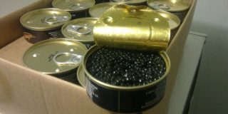 Πως ανοίγουμε μια κονσέρβα χωρίς ανοιχτήρι