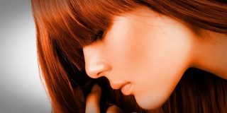 Μαλλιά. Τρία εύκολα χτενίσματα που μπορείτε να κάνετε μόνες σας (Video)