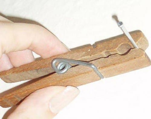 mantalaki-never-get-your-fingers-hurt-again-with-this-simple-invention