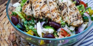 Ελληνική χωριάτικη σαλάτα σε 15 διαφορετικές εκδοχές - Greek Salad Versions