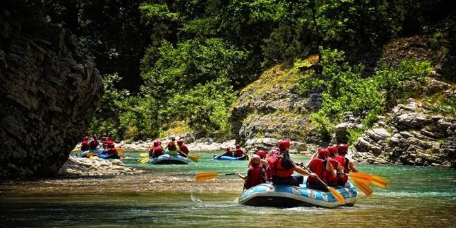 White Water Rafting at Voidomatis River - Ράφτινγκ στον ποταμό Βοϊδομάτη στην Ελλάδα - Top Rafting destinations