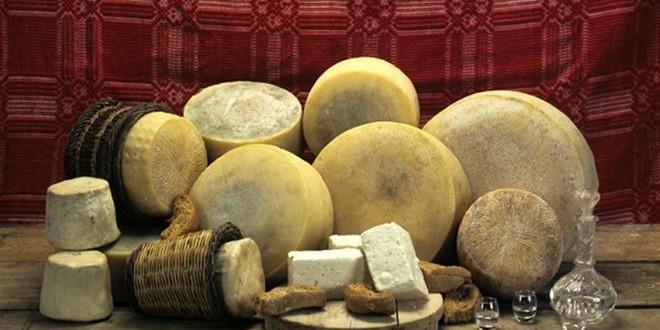 Τυριά Κρήτης. Ανθότυρος, μυζήθρα, γραβιέρα, πηχτόγαλο, κεφαλοτύρι, «Μαλάκα», μυζήθρα, ξίγαλα, ξινομυζήθρα, στάκα, τυροζούλι