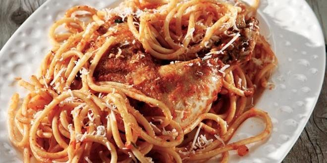 Παστιτσάδα Κέρκυρας με μοσχάρι ή κόκορα και χοντρά μακαρόνια