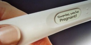 Γυναίκα και τεστ εγκυμοσύνης - Είδη των τεστ εγκυμοσύνης που κυκλοφορούν στην αγορά και χρήσιμες συμβουλές