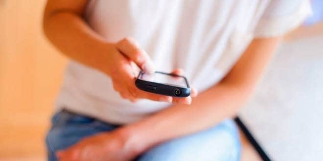 Γυναίκα λαμβάνει στο κινητό της ενοχλητικά τηλεφωνήματα και πρέπει να ακολουθήσει τις συμβουλές από την Αστυνομία.