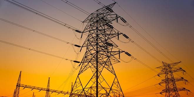 Πυλώνες μεταφοράς ηλεκτρικού νυκτερινού ρεύματος με οικιακό νυχτερινό τιμολόγιο