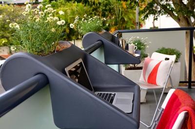 Πολυλειτουργικό τραπεζάκι για μπλαλκόνι | ΒalKonzept ● Νο 3 ● Χρώμα γκρί