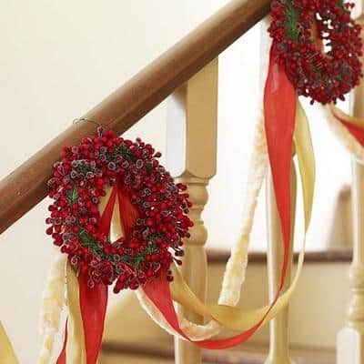 christmas-stairs-decoration-ideas-17