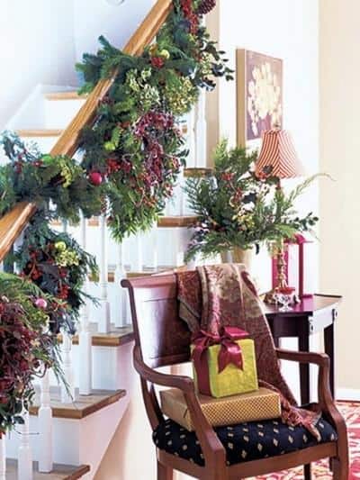 christmas-stairs-decoration-ideas-19
