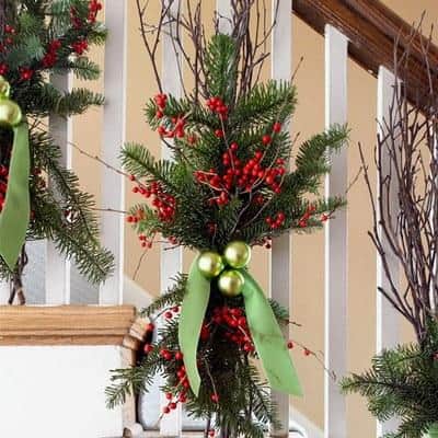 christmas-stairs-decoration-ideas-4