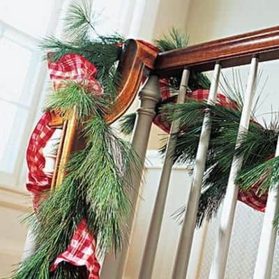 christmas-stairs-decoration-ideas-40