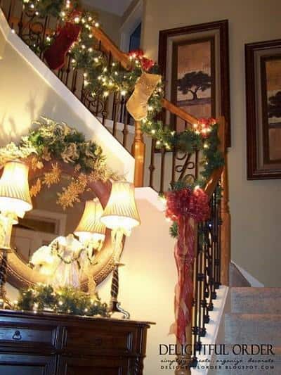 christmas-stairs-decoration-ideas-41