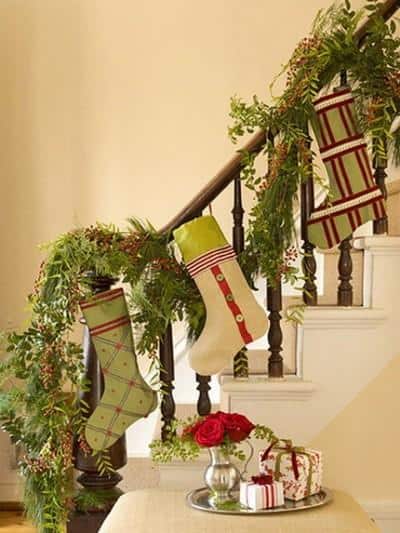 christmas-stairs-decoration-ideas-5