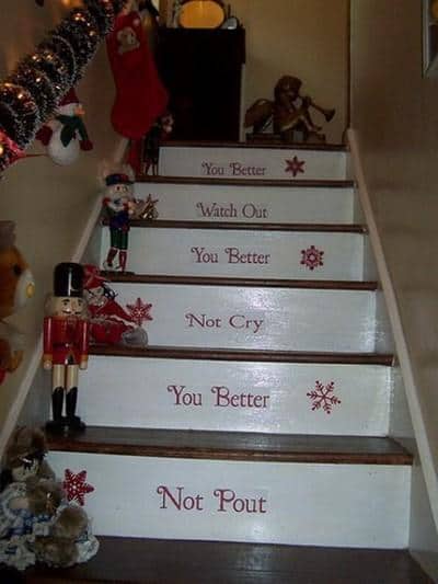 christmas-stairs-decoration-ideas-60