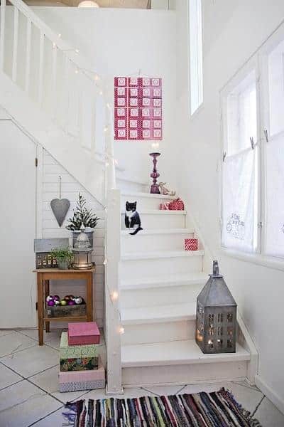christmas-stairs-decoration-ideas-64