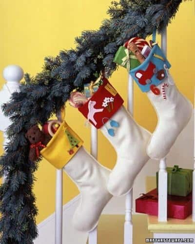 christmas-stairs-decoration-ideas-9