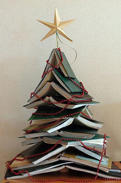 christmas-tree-book-xristougenniatiko-dentro-apo-vivlia-22