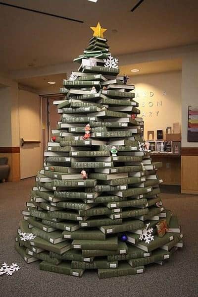 christmas-tree-book-xristougenniatiko-dentro-apo-vivlia-23