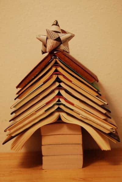 christmas-tree-book-xristougenniatiko-dentro-apo-vivlia-28