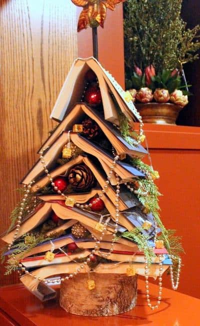 christmas-tree-book-xristougenniatiko-dentro-apo-vivlia-29