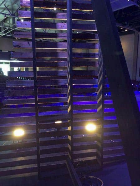 christmas-tree-from-pallets-xristougenniatiko-dentro-palletes-13