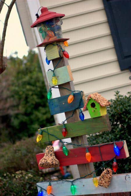 christmas-tree-from-pallets-xristougenniatiko-dentro-palletes-22