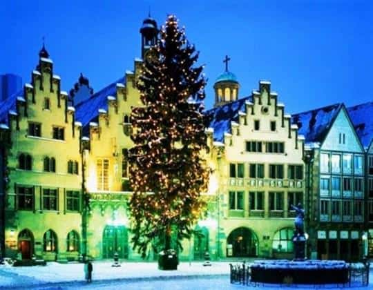 christmas-trees-around-the-world-2