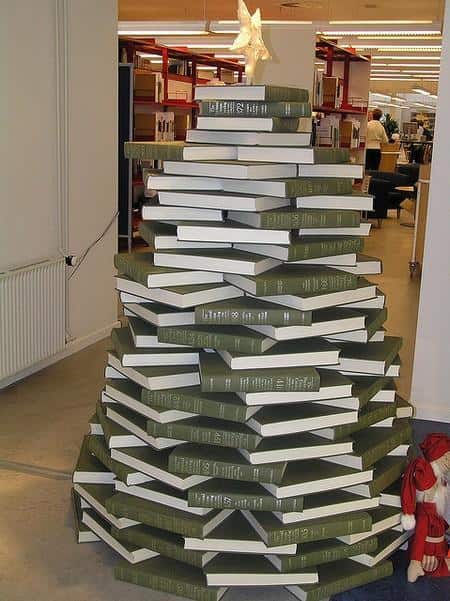 cool-christmas-tree-alternatives16