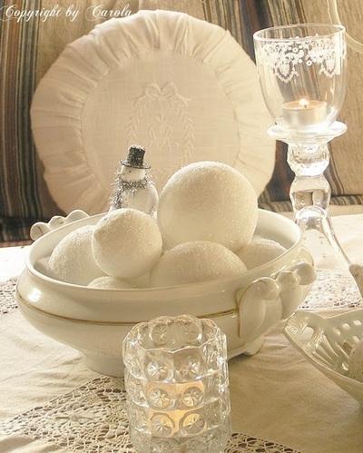 exquisite-totally-white-vintage-christmas-ideas-51