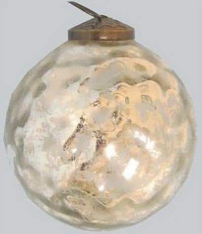 exquisite-totally-white-vintage-christmas-ideas-54