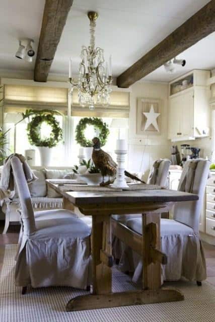 inspiring-rustic-christmas-table-setting-19