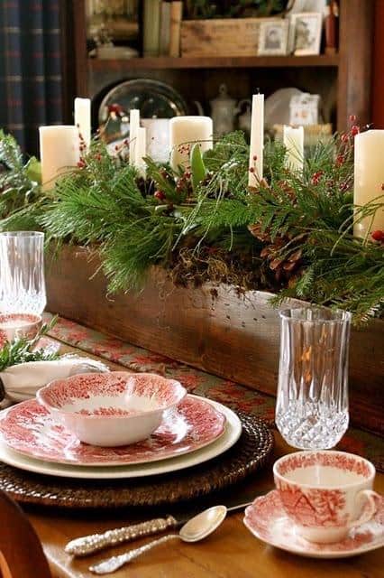 inspiring-rustic-christmas-table-setting-23