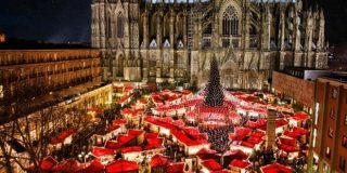 Χριστουγεννιάτικο παζάρι στην πλατεία Domplatte (Γερμανία) - Top Χριστουγεννιάτικοι προορισμοί στην Ευρώπη