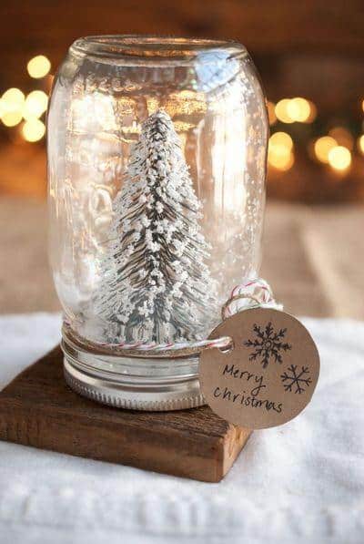christmas-Snow-Globes-19