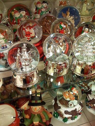 christmas-Snow-Globes-32 christmas-Snow-Globes-32