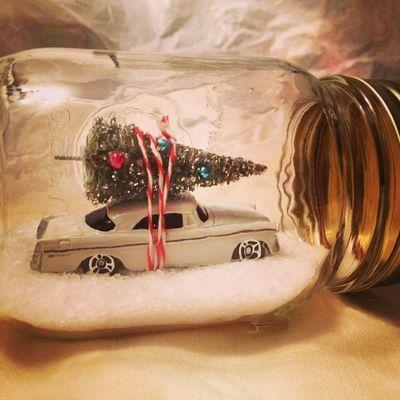 christmas-Snow-Globes-8