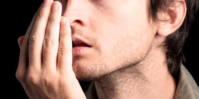 5 συμβουλές για την δυσάρεστη αναπνοή: Tσάι, στοματικό διάλυμα με ιόντα ψευδαργύρου ή με αιθέρια έλαια, φρούτα, λαχανικά