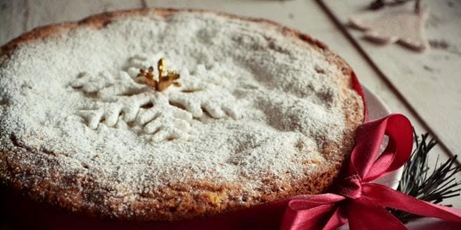 Βασιλόπιτα με άχνη ζάχαρη - Η πίτα που παρασκευάζεται σε ορισμένες χώρες από τους χριστιανούς παραμονές της Πρωτοχρονιάς