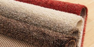 Μοκέτες - χαλιά σε 4 διαφορετικά χρώματα - Συμβουλές για καθάρισμα, φύλαξη, τίναγμα και στρώσιμο