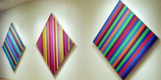 Art museum & Rhombus in real life. Πίνακες τέχνης που παραπέμπουν νοητά στο γεωμετρικό σχήμα Ρόμβος και στις διαγώνιους του