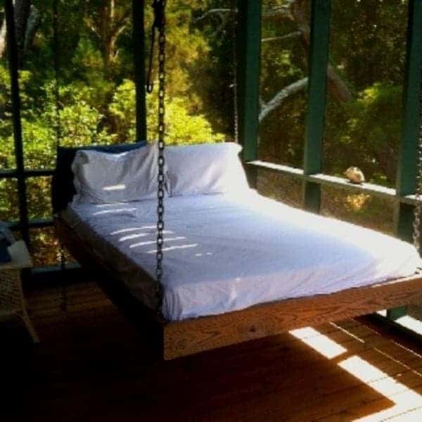 outdoor-pallet-beds-6