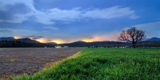 Παρατήρηση πυρκαγιάς σε βουνό από μακρινή απόσταση | Φωτιές, πυρκαγιές σε Ελλάδα, (δορυφορική αποτύπωση έκτασης καμένης)